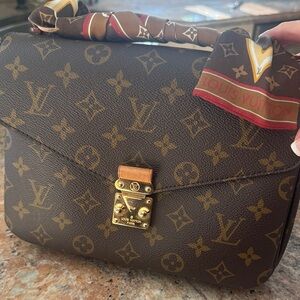 Louis Vuitton Monogram Crossbody with Gold Lock